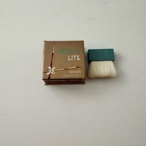 Benefit Hoola Lite Bronzer
